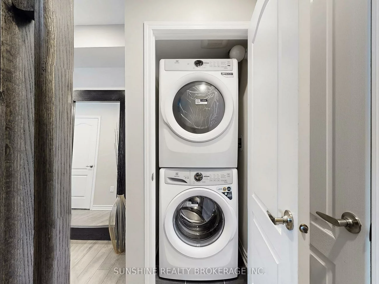 60, Stocks, Rural Aurora, Aurora