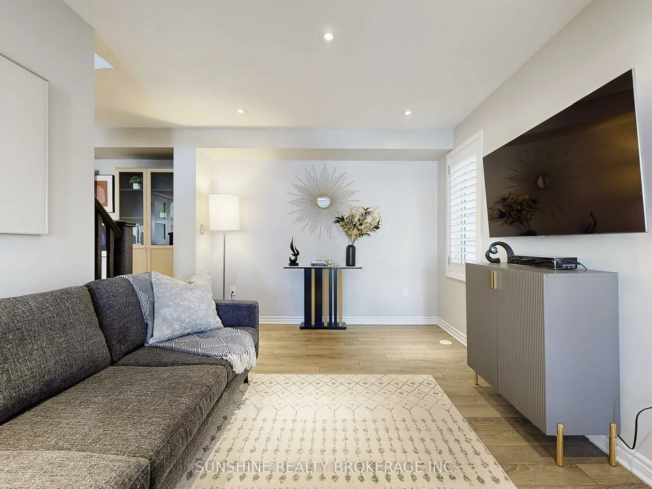 60, Stocks, Rural Aurora, Aurora