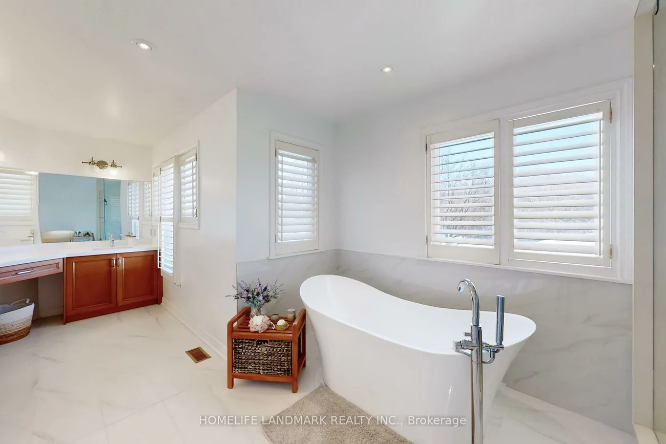 16, Willis, Aurora Highlands, Aurora