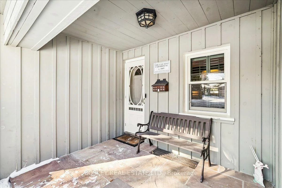 42, Royal, Aurora Village, Aurora