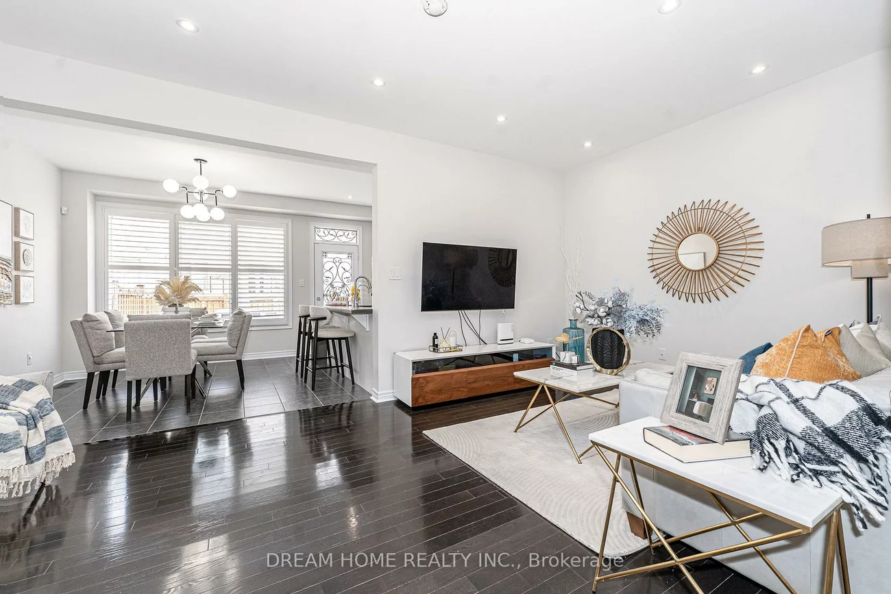 11, Homer, Rural Aurora, Aurora