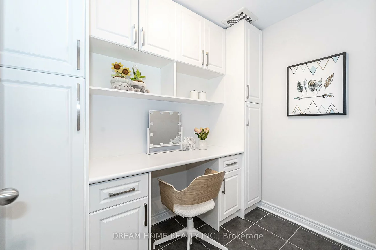 11, Homer, Rural Aurora, Aurora