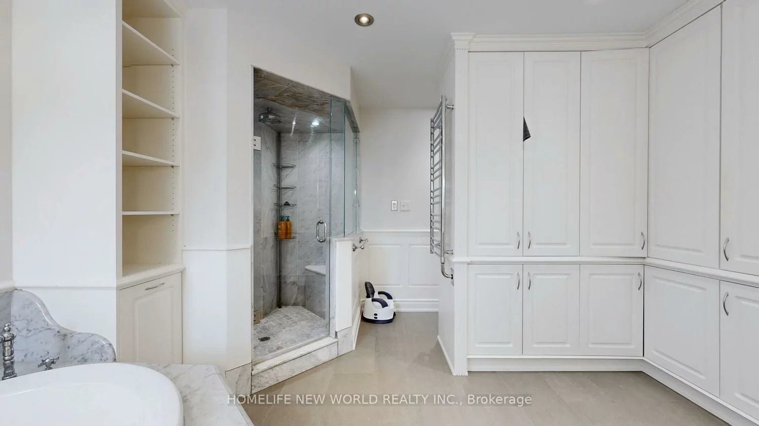 33, Beatty, Aurora Highlands, Aurora