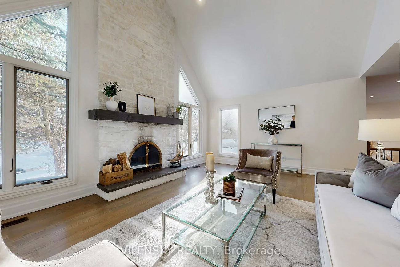 32, Whitfield, Aurora Highlands, Aurora