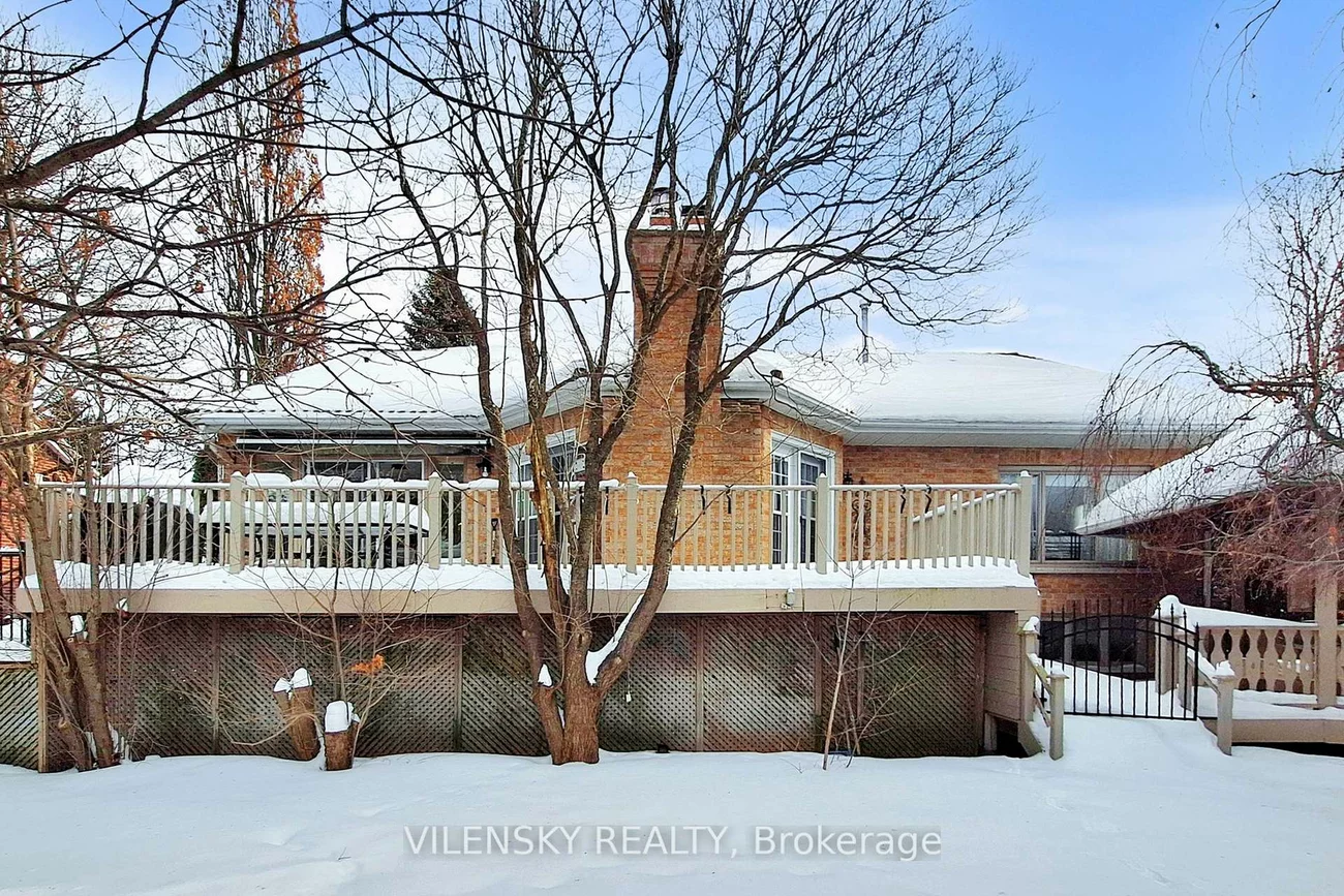 32, Whitfield, Aurora Highlands, Aurora