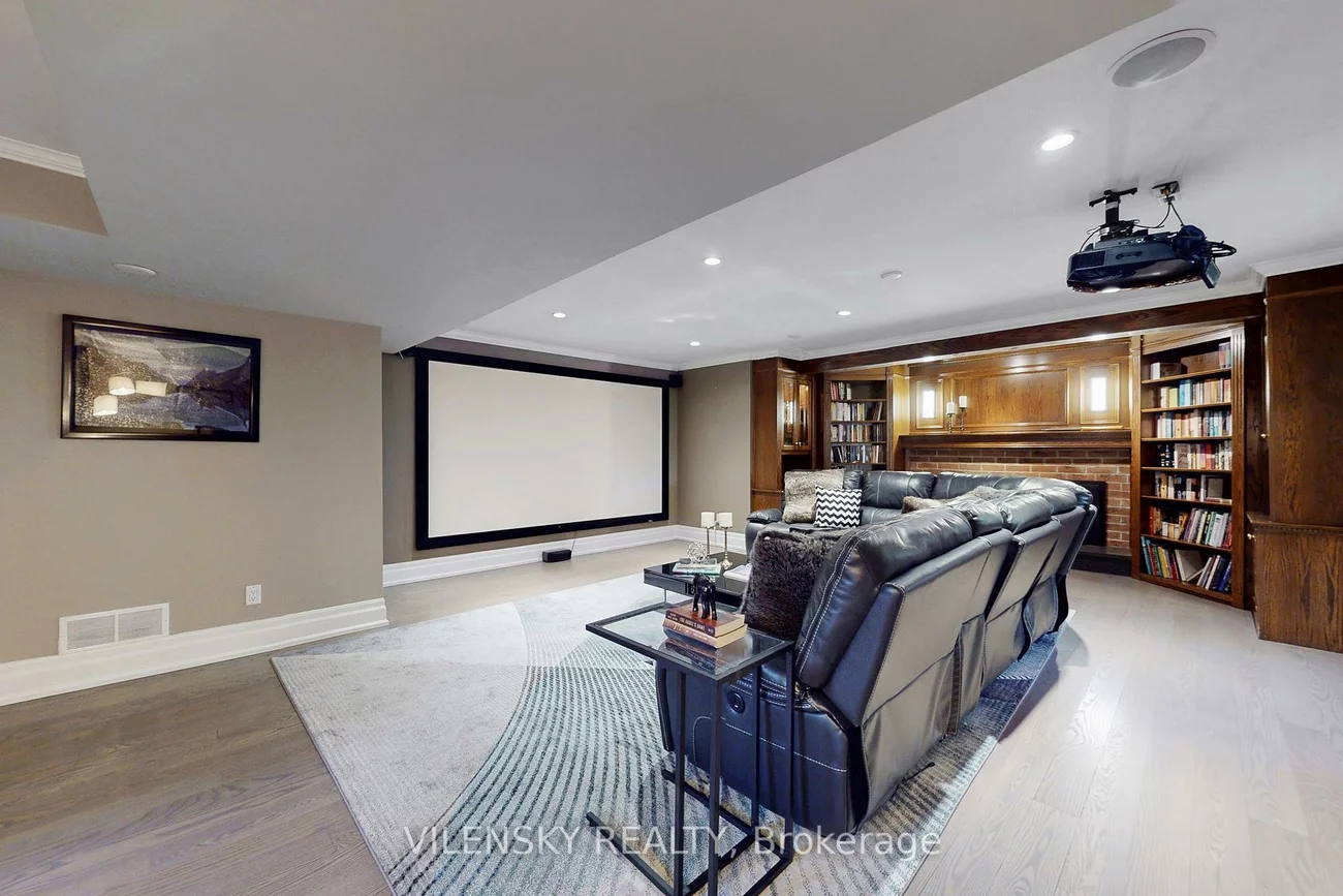 32, Whitfield, Aurora Highlands, Aurora