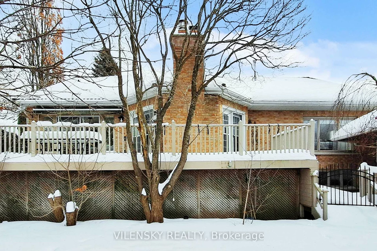 32, Whitfield, Aurora Highlands, Aurora