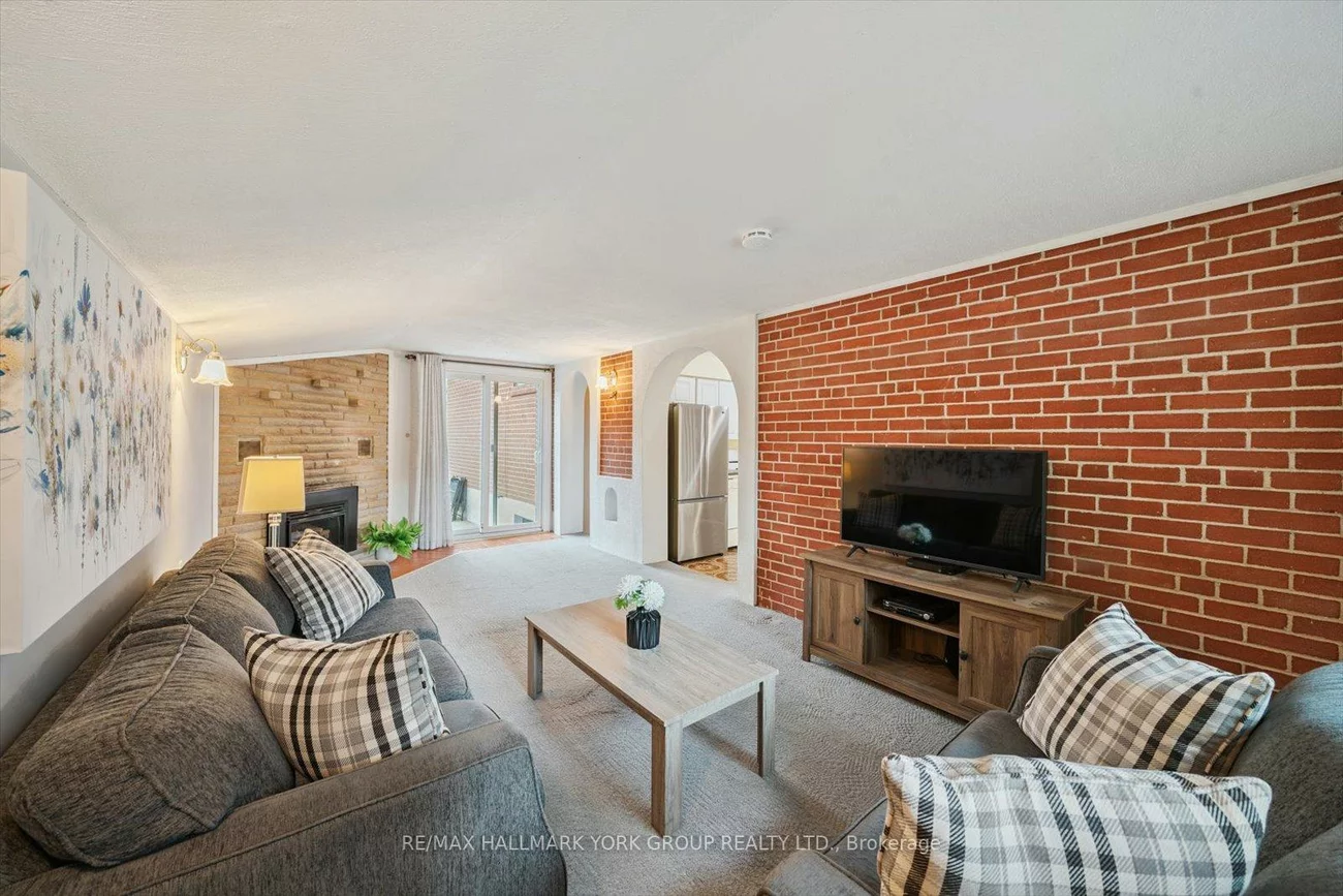 29, Seaton, Aurora Highlands, Aurora