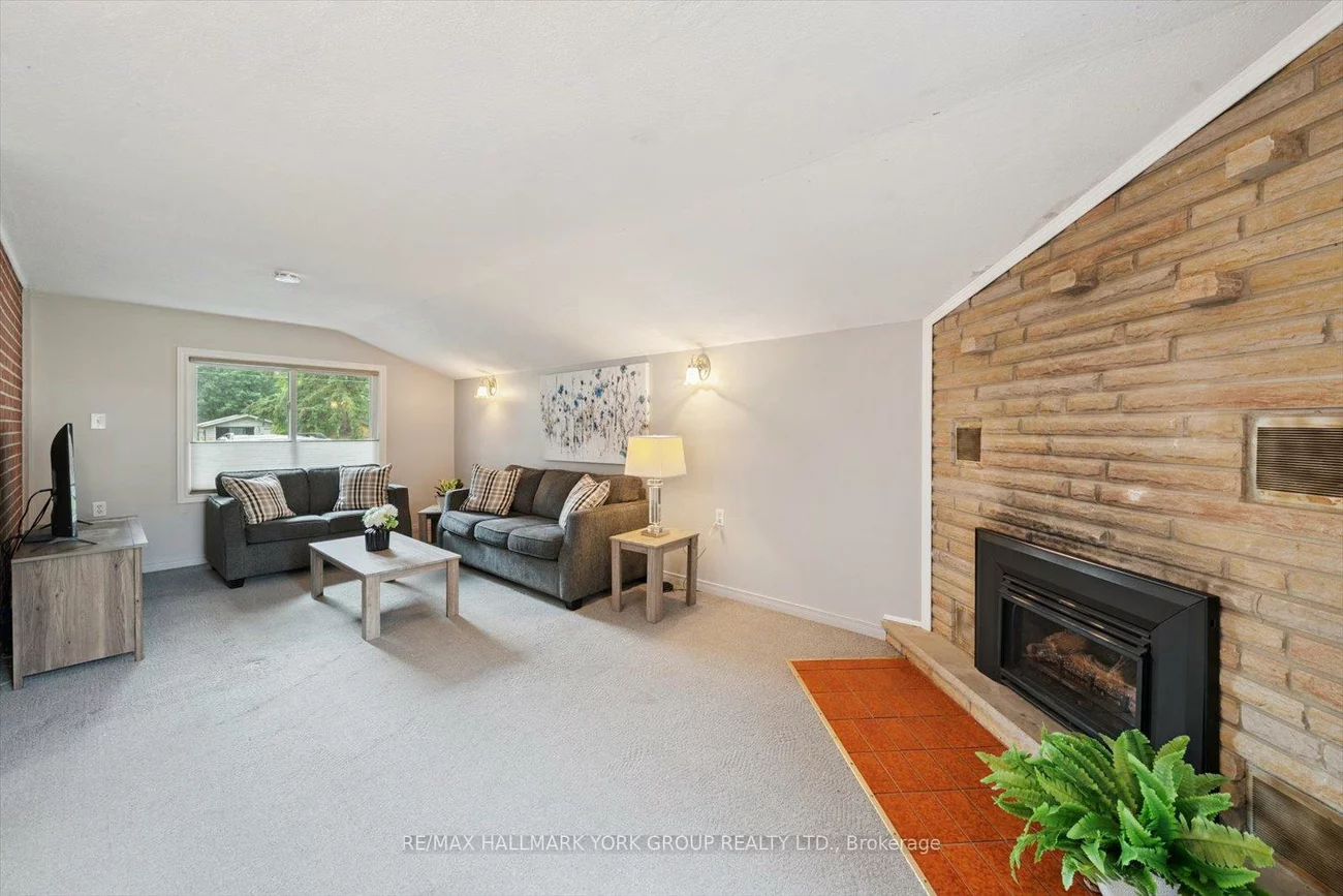 29, Seaton, Aurora Highlands, Aurora