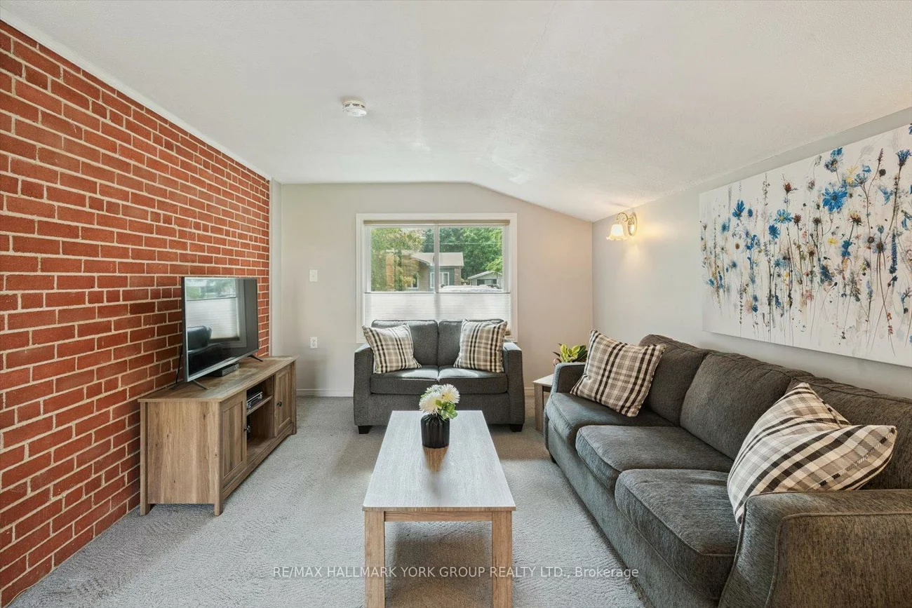 29, Seaton, Aurora Highlands, Aurora