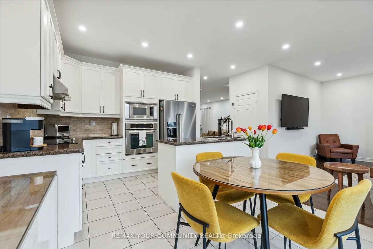 26, Ivy Jay, Bayview Northeast, Aurora