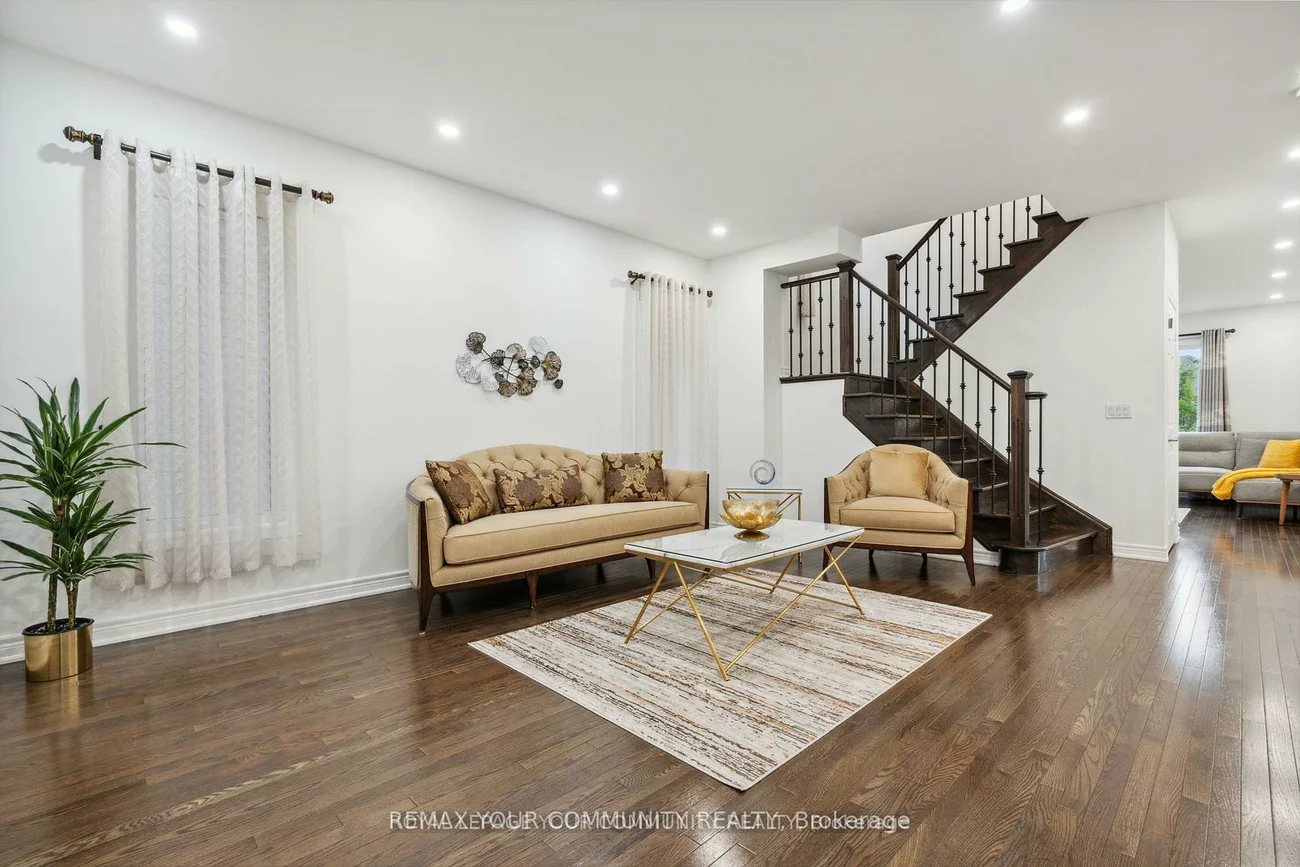 26, Ivy Jay, Bayview Northeast, Aurora