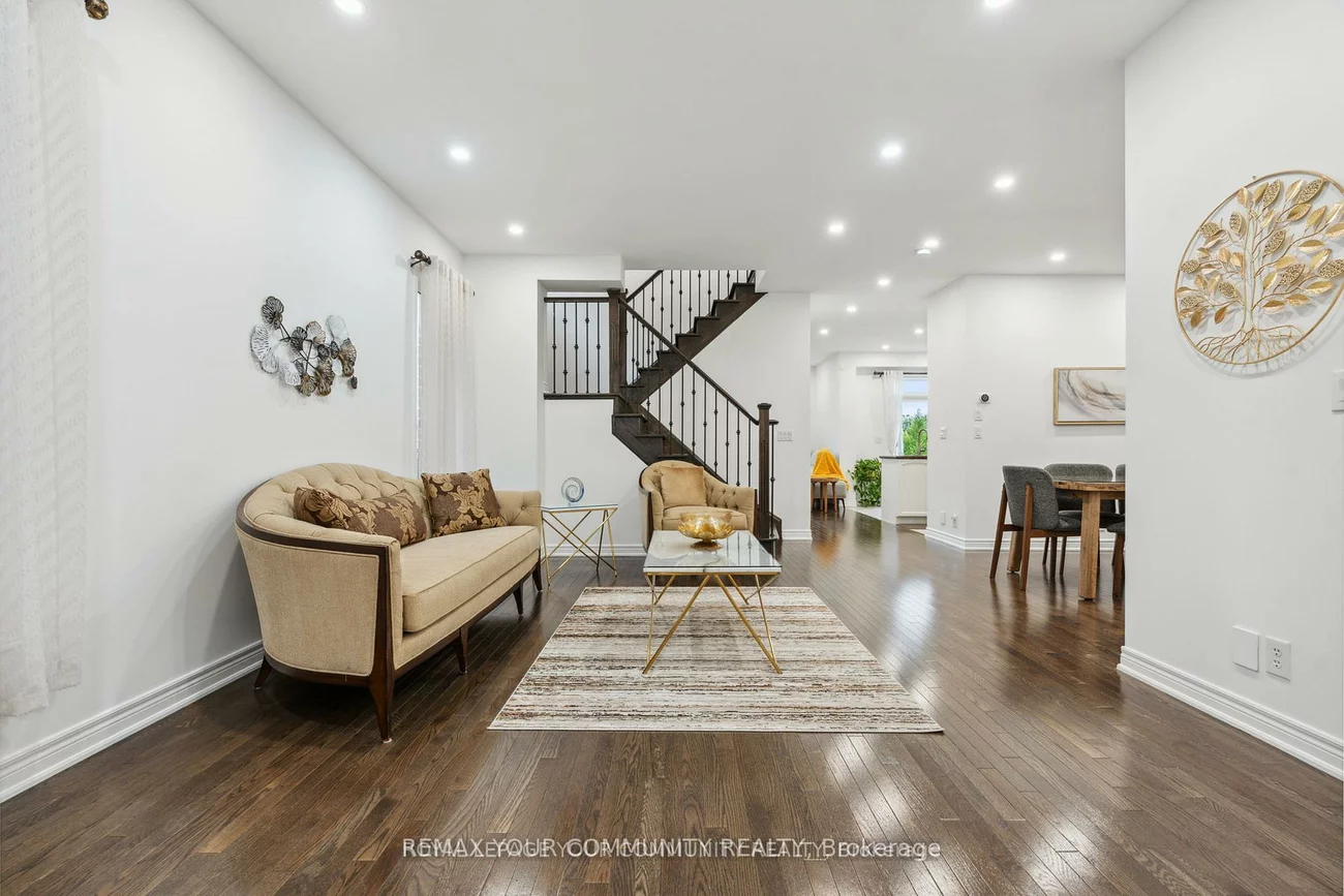 26, Ivy Jay, Bayview Northeast, Aurora