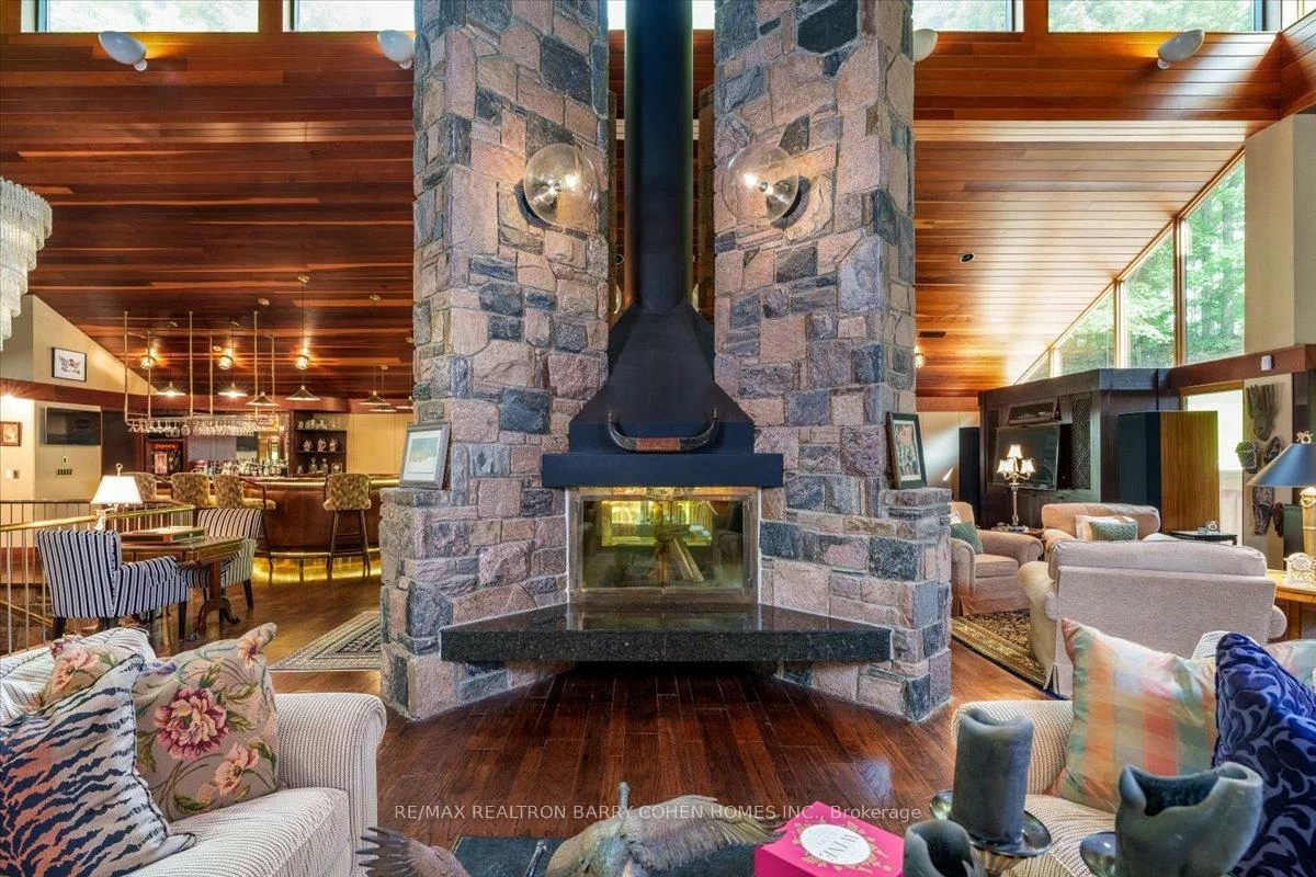 20, Woodsend, Aurora Estates, Aurora