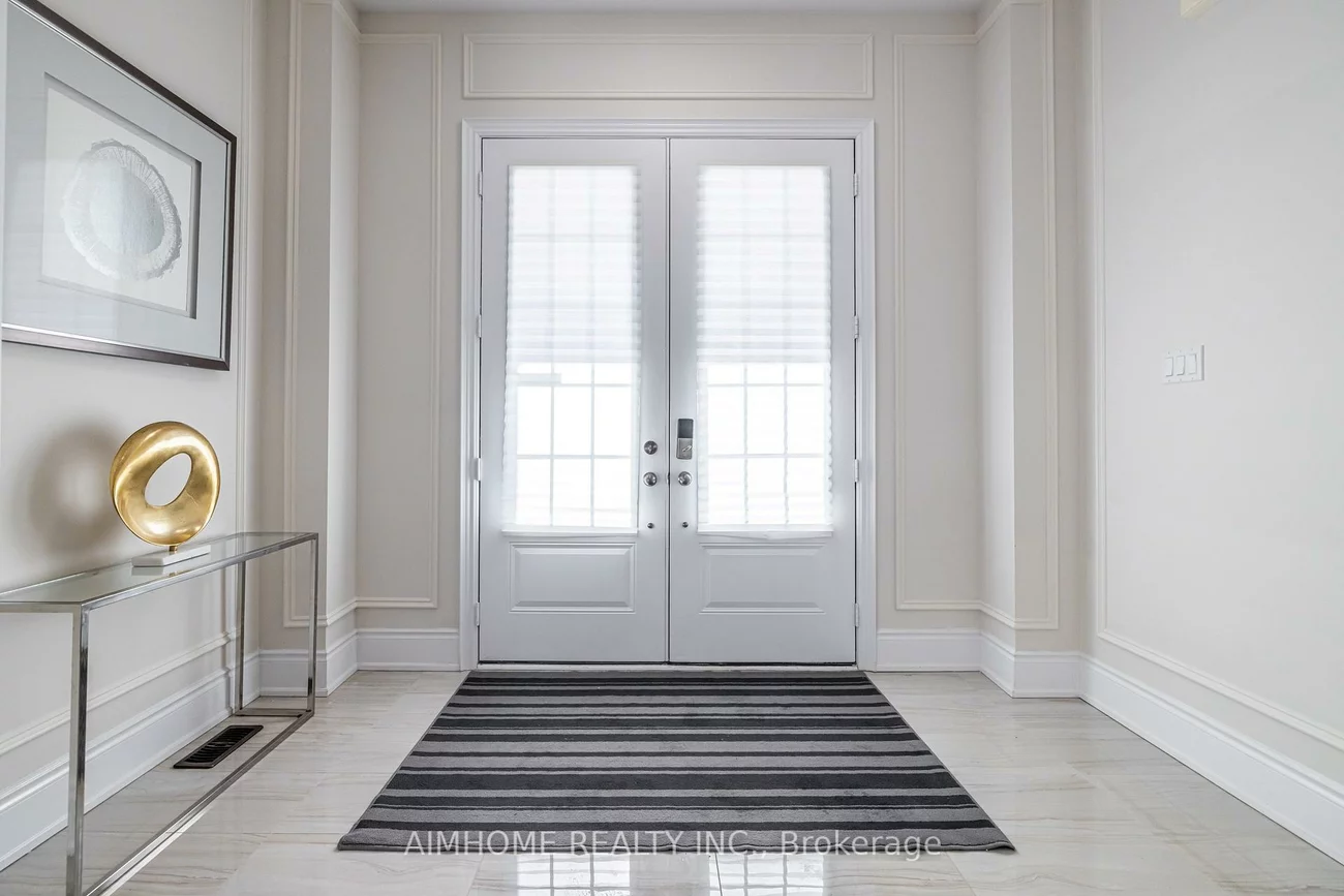 122, Scrivener, Rural Aurora, Aurora