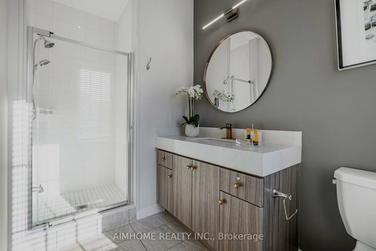 122, Scrivener, Rural Aurora, Aurora