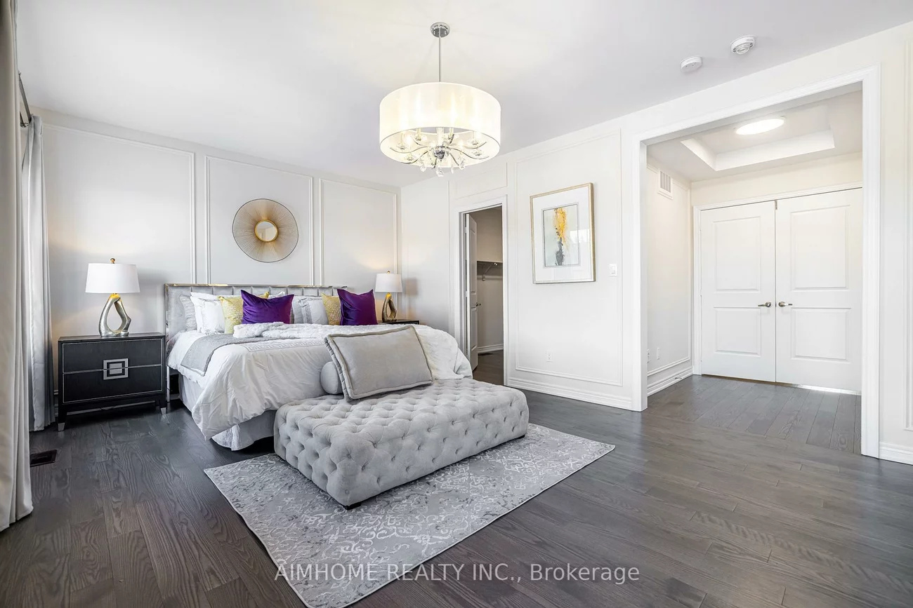 122, Scrivener, Rural Aurora, Aurora