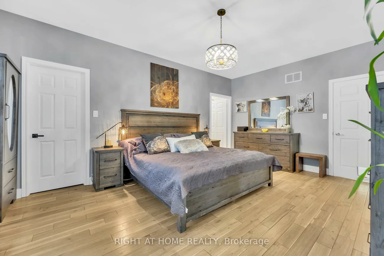 600, Henderson, Aurora Highlands, Aurora