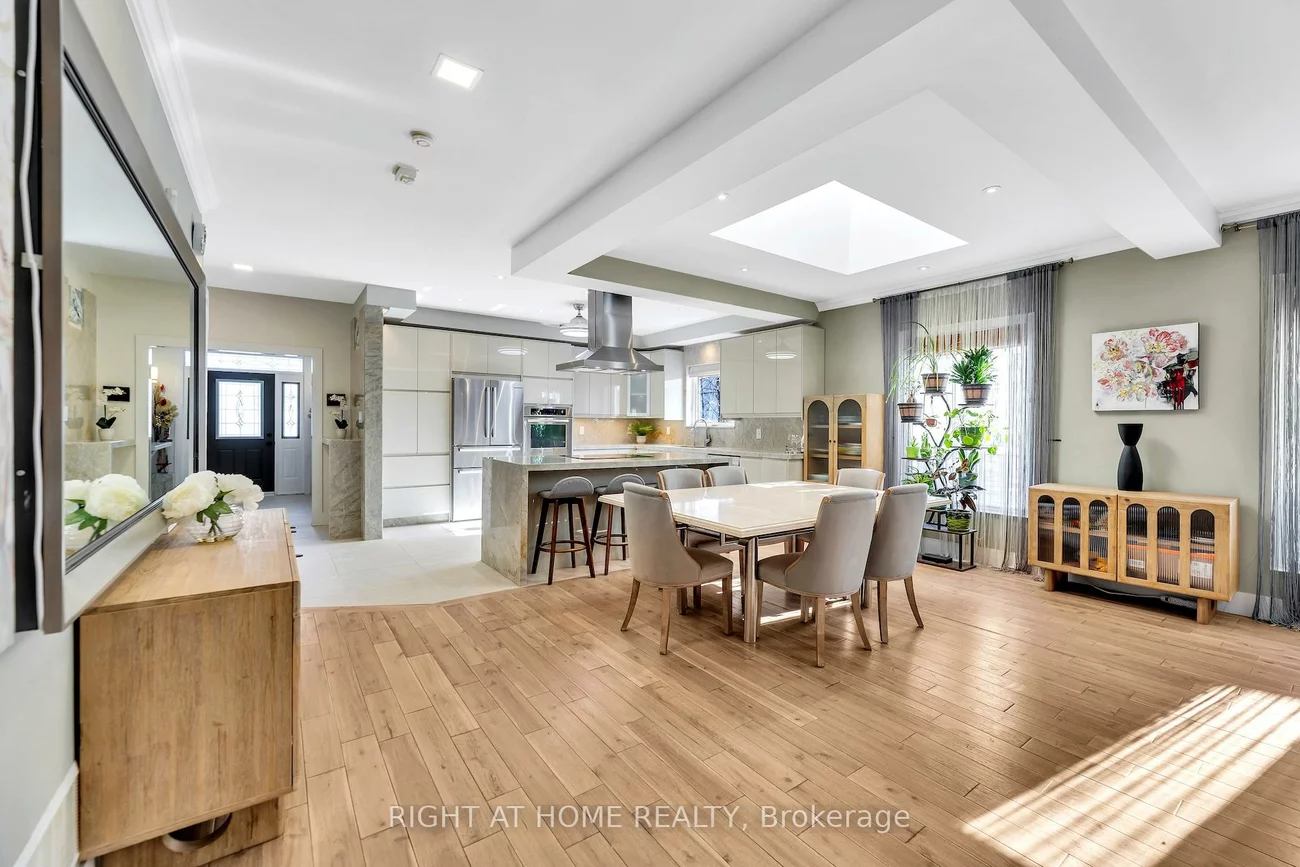 600, Henderson, Aurora Highlands, Aurora