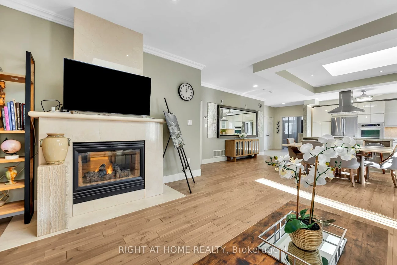 600, Henderson, Aurora Highlands, Aurora