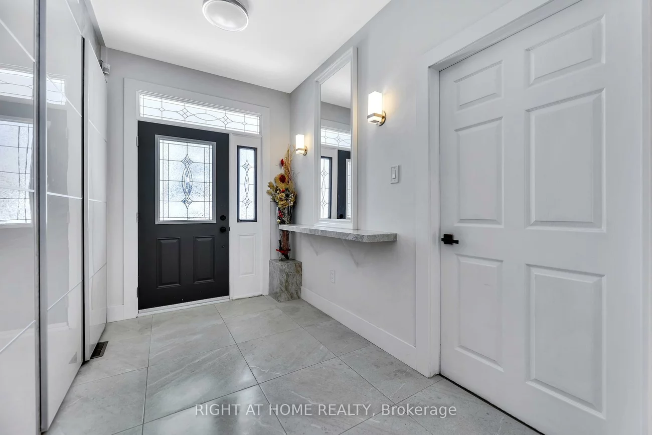 600, Henderson, Aurora Highlands, Aurora