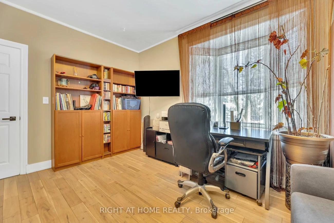 600, Henderson, Aurora Highlands, Aurora