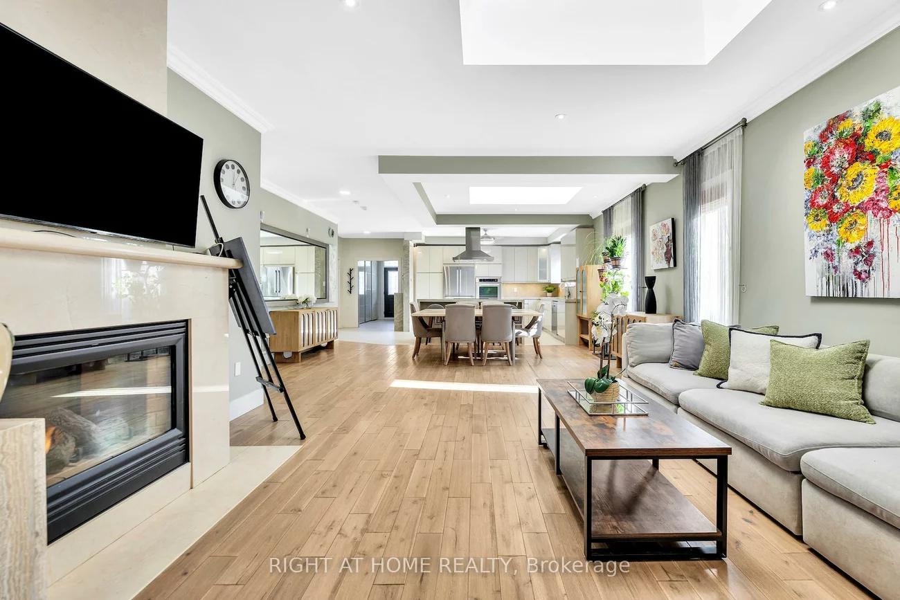 600, Henderson, Aurora Highlands, Aurora