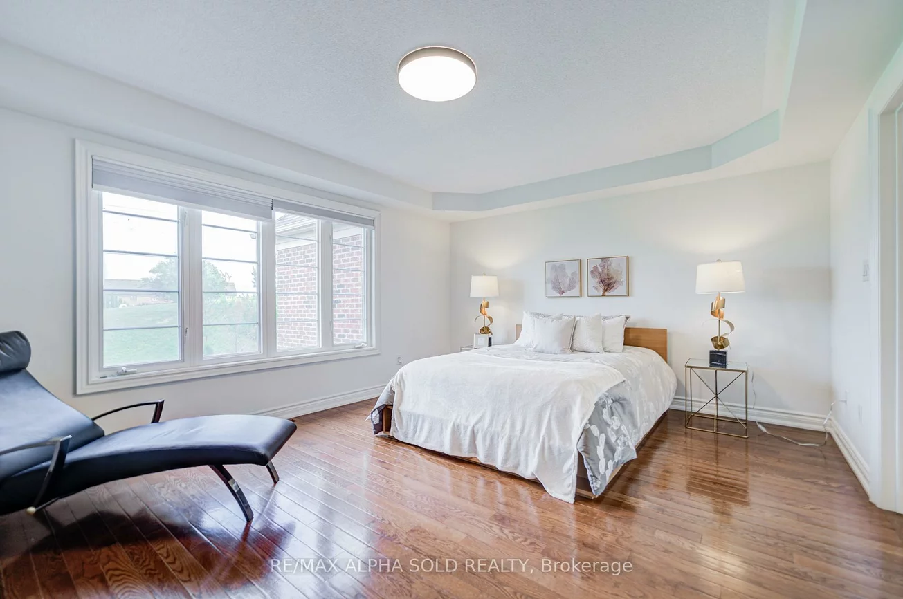 144, Chapman, Aurora Grove, Aurora