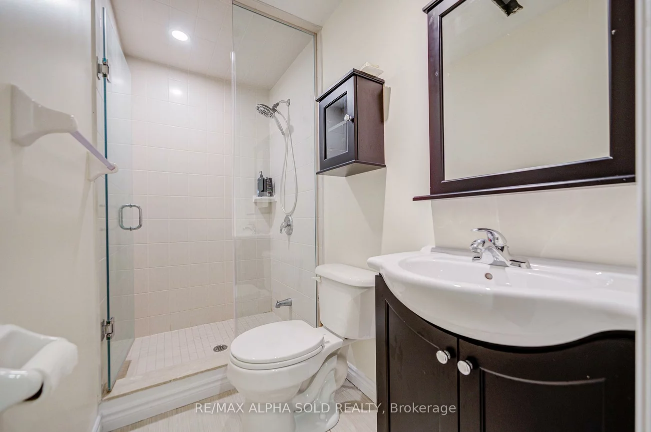 144, Chapman, Aurora Grove, Aurora