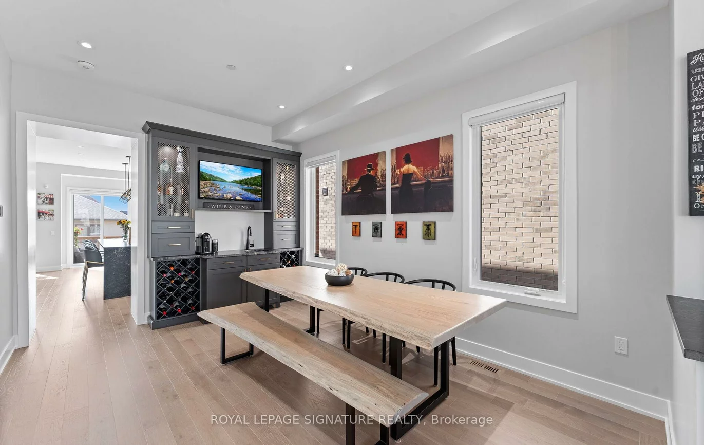 29, Sikura, Rural Aurora, Aurora