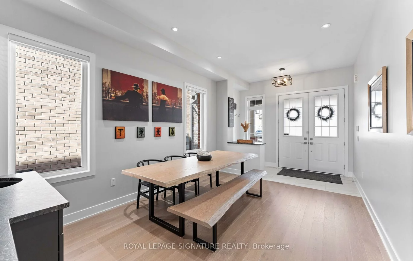 29, Sikura, Rural Aurora, Aurora