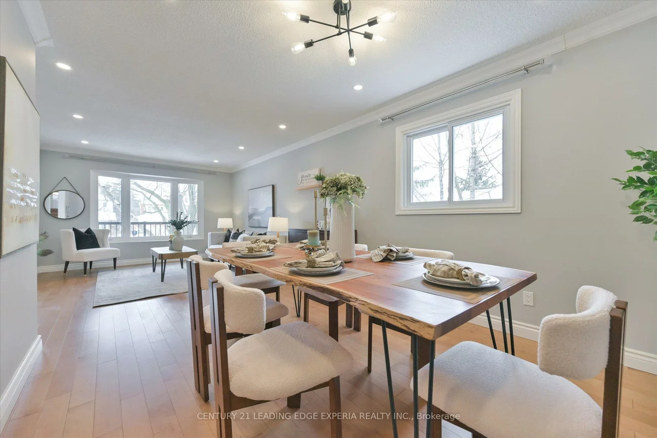 49, Seaton, Aurora Highlands, Aurora