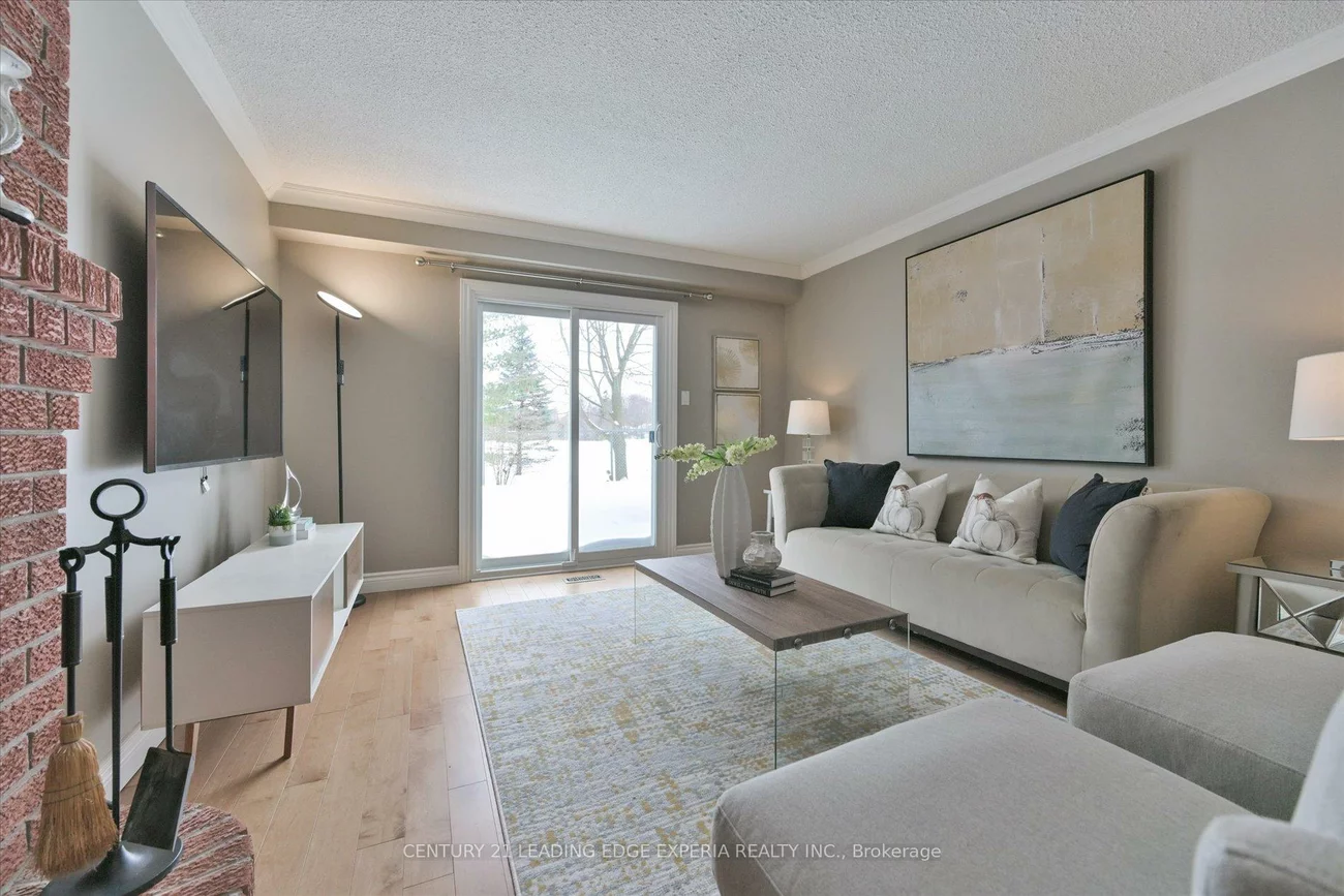 49, Seaton, Aurora Highlands, Aurora