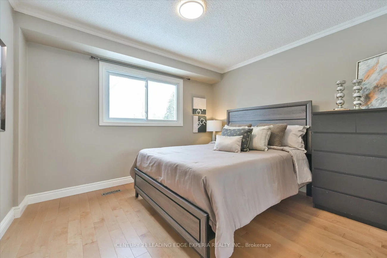 49, Seaton, Aurora Highlands, Aurora