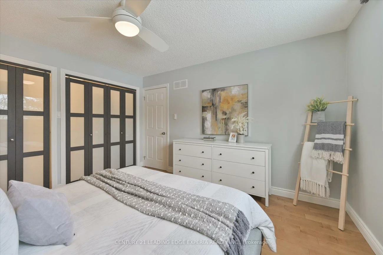 49, Seaton, Aurora Highlands, Aurora