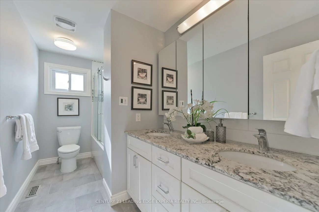 49, Seaton, Aurora Highlands, Aurora