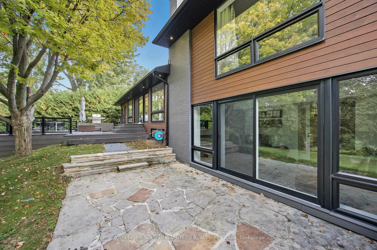 48, Royal, Aurora Village, Aurora