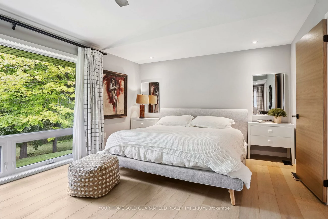 48, Royal, Aurora Village, Aurora