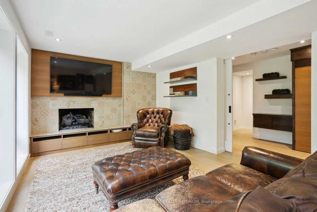 48, Royal, Aurora Village, Aurora