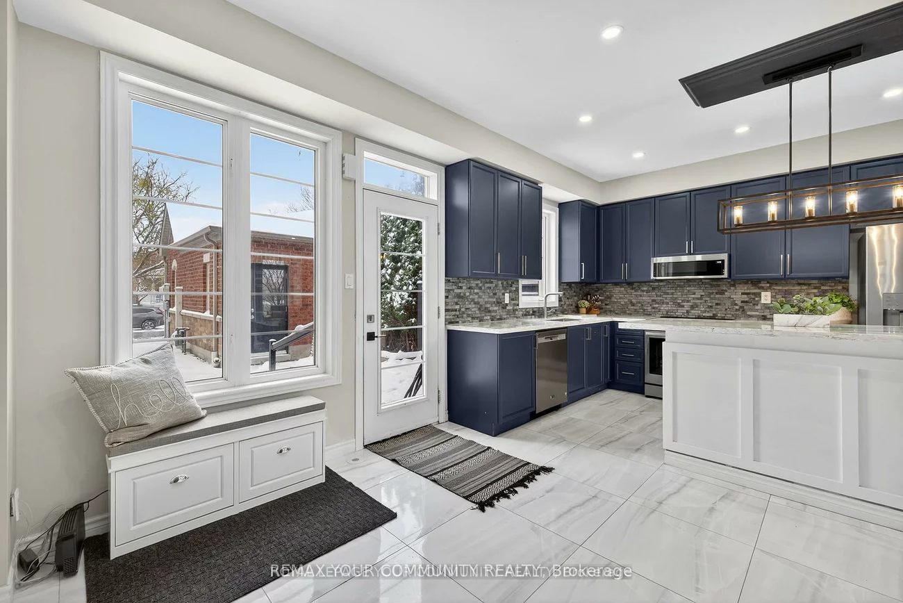 193, Zokol, Bayview Northeast, Aurora