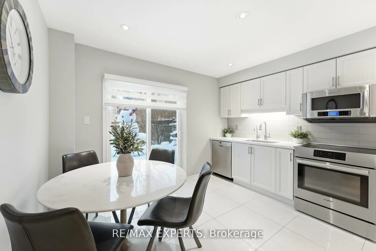 75, Delattaye, Bayview Northeast, Aurora