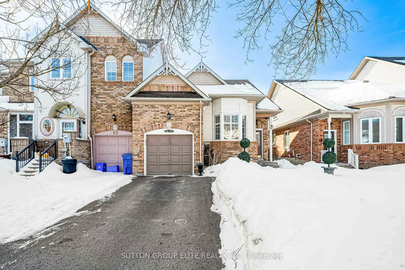 63, Ochalski, Bayview Wellington, Aurora