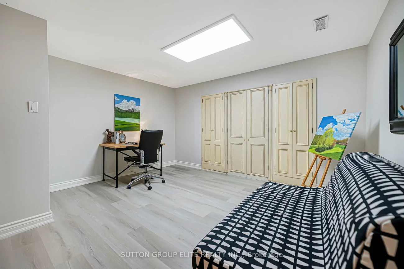 63, Ochalski, Bayview Wellington, Aurora