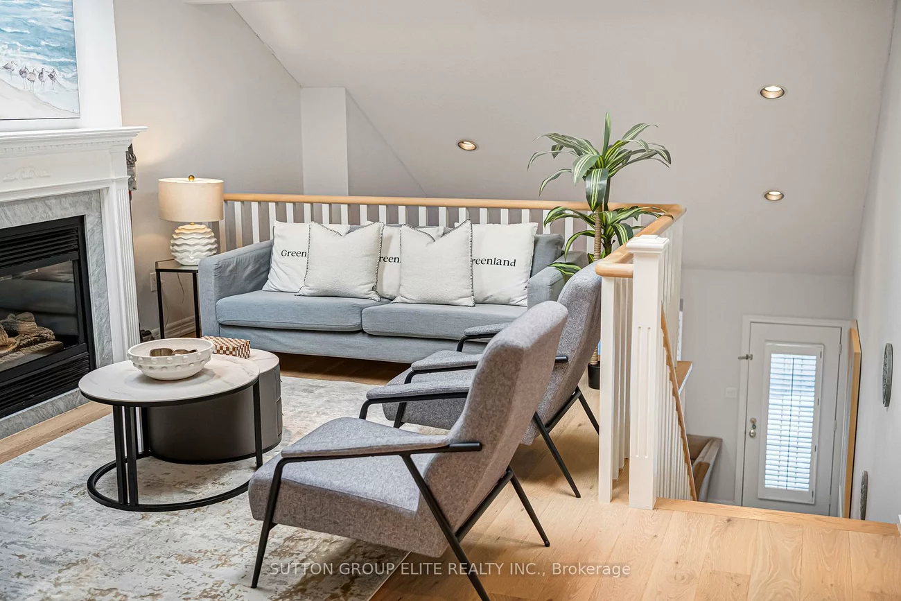 63, Ochalski, Bayview Wellington, Aurora