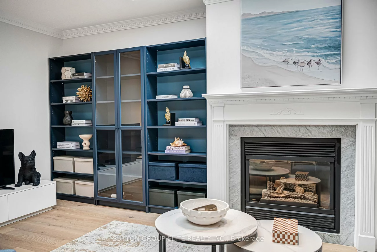 63, Ochalski, Bayview Wellington, Aurora