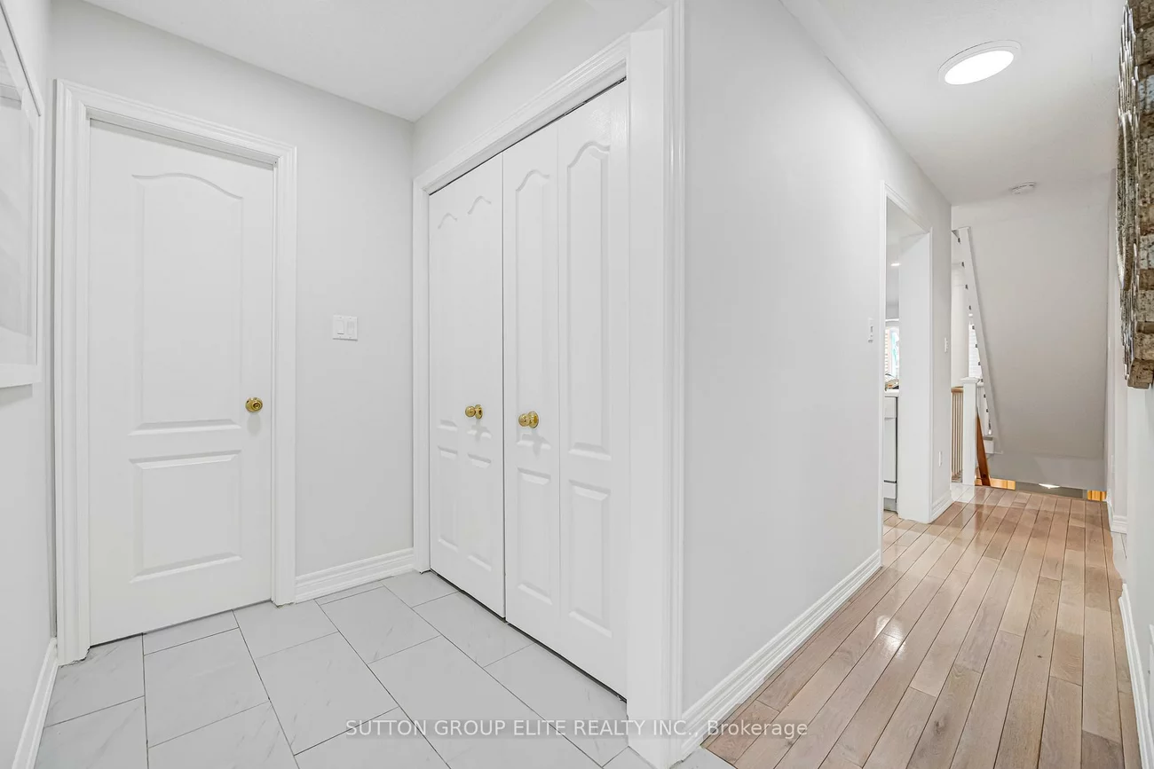 63, Ochalski, Bayview Wellington, Aurora