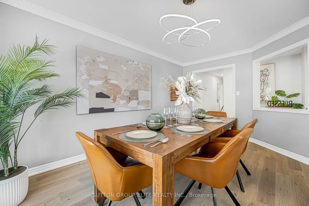 63, Ochalski, Bayview Wellington, Aurora