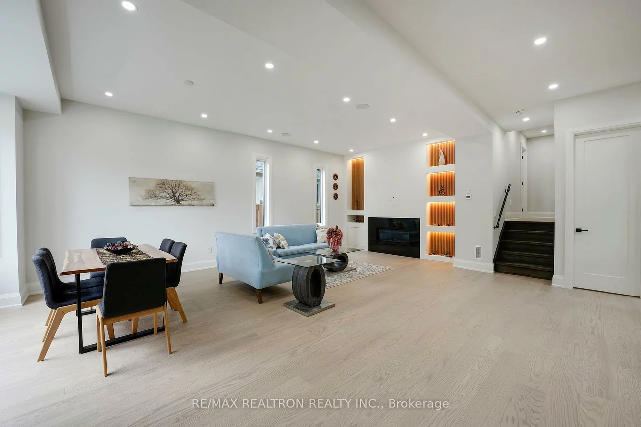 105, Murray, Aurora Highlands, Aurora