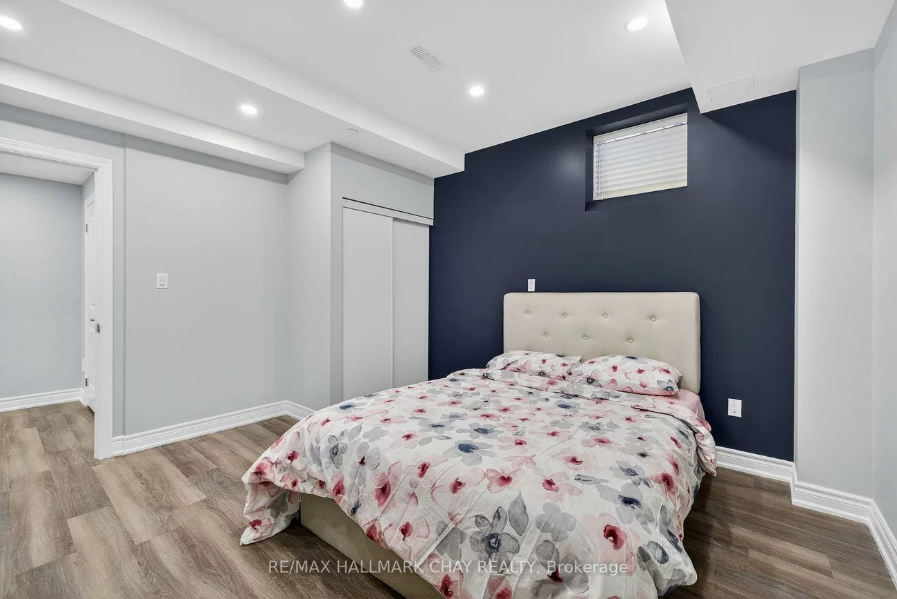 260, Sikura, Rural Aurora, Aurora