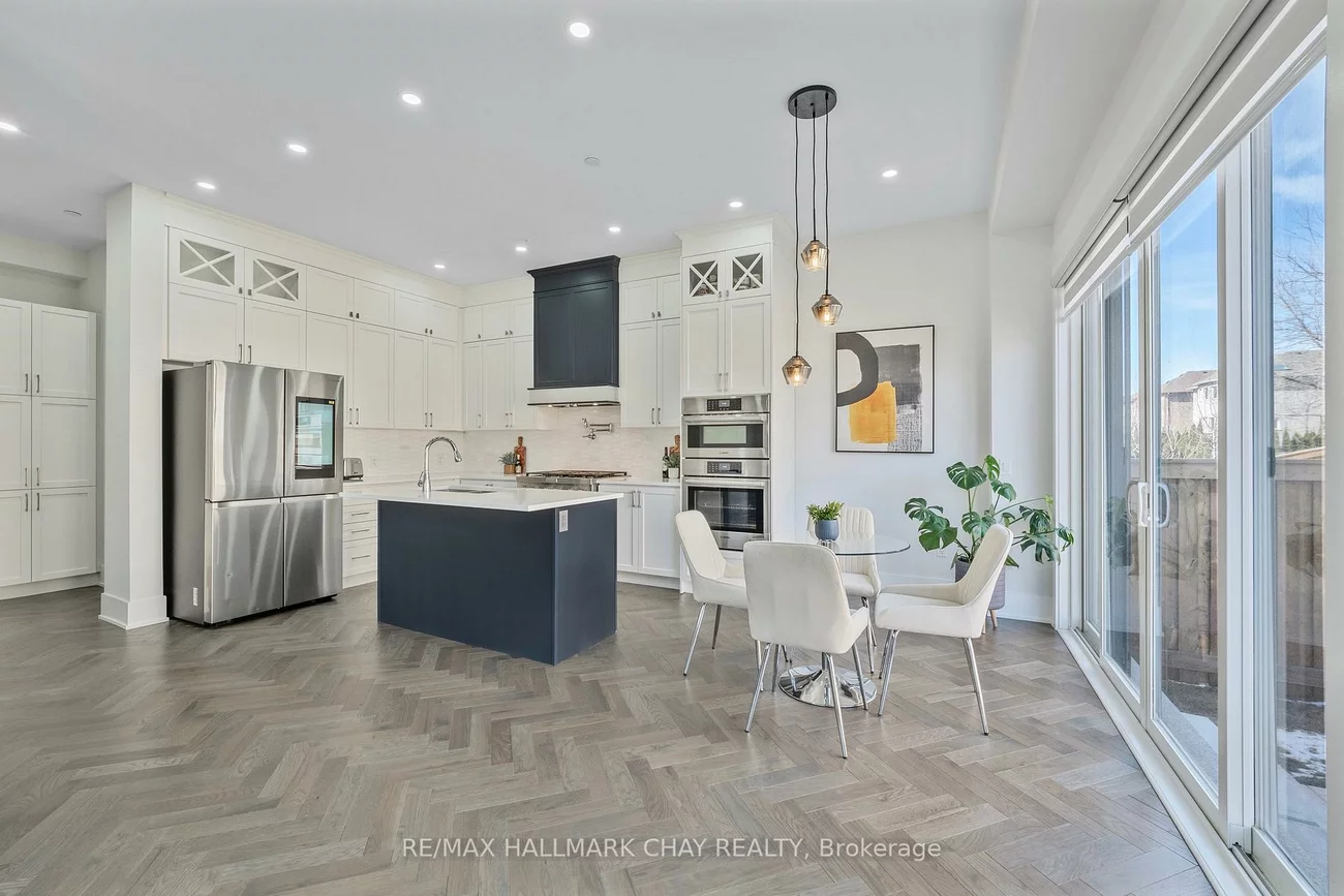 260, Sikura, Rural Aurora, Aurora